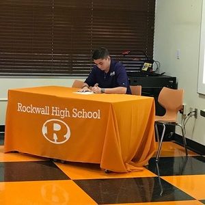 Meet your Posher, Harper